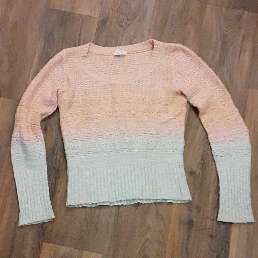 Cute dELIA*s Acrylic Sweater